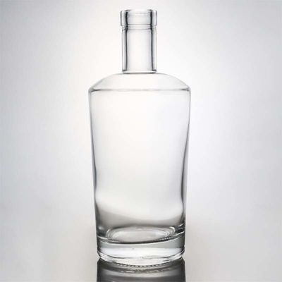 Material do colarinho Vidro 750 ml Botella de pedra transparente em forma redonda para Gin Rum personalizado