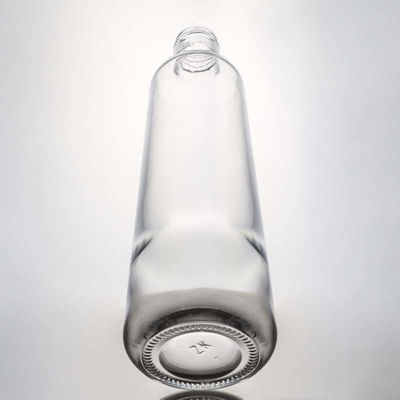 Garrafa de vidro Super Flint Redondo e transparente personalizada para Gin Rum Vodka Whisky 580ml 1000ml