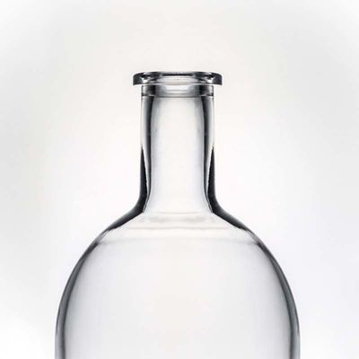 Whisky 750ml 800ml 1000ml Flasca de vidro de base pesada de pedra clara com cortiça de madeira