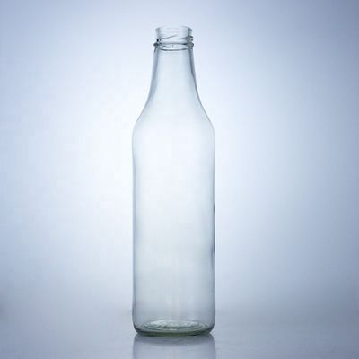 Garrafa de vidro de Whisky Vodka clara única 650ml em forma especial com acabamento superior de parafuso