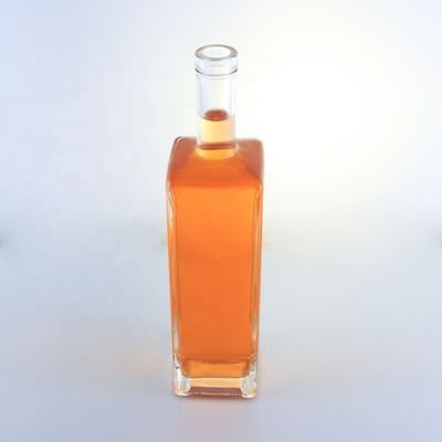 Garrafa de vidro de fundo espesso de 750 ml para bebidas alcoólicas Vinho Whisky Vodka Gin