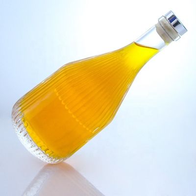 Flint Glass 500ml 750ml 1000ml Vodka em forma especial garrafa de uísque com logotipo personalizado