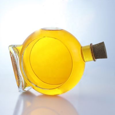 Garrafa de vidro vazia com fundo grosso de cortiça para gin, uísque, rum, tequila e brandy