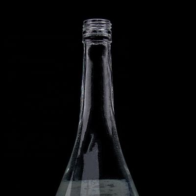 Estampagem a quente Customizado 700ml 750ml Garrafa de vidro para Whisky Gin Vodka Rum Liquor