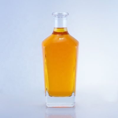 750 ml de garrafa de vidro de licor com verniz claro para whisky líquido exclusivo vodka rum tequila