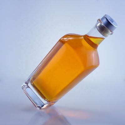 750 ml de garrafa de vidro de licor com verniz claro para whisky líquido exclusivo vodka rum tequila