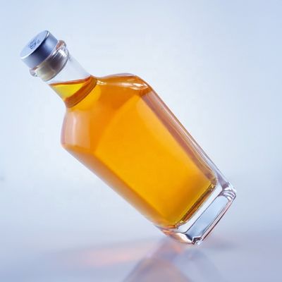 750 ml de garrafa de vidro de licor com verniz claro para whisky líquido exclusivo vodka rum tequila