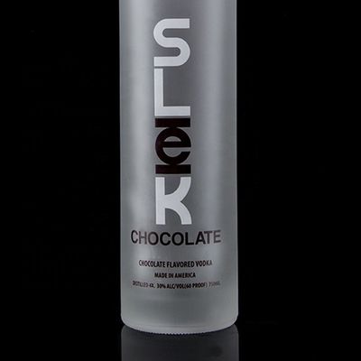 Tipo de vedação de cortiça 750ml 1000ml Decal congelado garrafa de vidro de pedra clara para gin rum champanhe tequila whisky logotipo personalizado