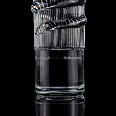 Garrafa de vidro de luxo em relevo 750ml 1000ml Limpo Flint Gin Rum Champagne Tequila Garrafa de uísque com cortiça