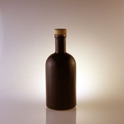 500 ml 750 ml garrafa de vidro vazia com cortiça personalizada Verniz Vodka Tequila Liquor