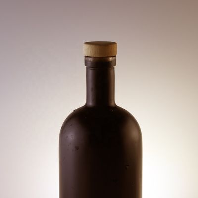 500 ml 750 ml garrafa de vidro vazia com cortiça personalizada Verniz Vodka Tequila Liquor