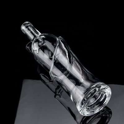 750 ml Super Flint Round Glass Bottle com tampa de parafuso para VODKA