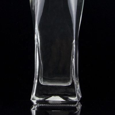 750 ml Super Flint Round Shoulder Quadrado à Base de Rum Vodka Liquor Garrafa de Vidro Com Cortiça