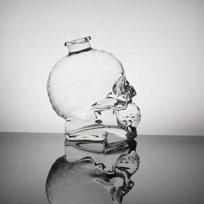 Exquisito frost Glass Skull Face Bottle Para Liquor Decal Manuseio de superfície