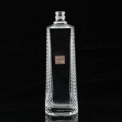 Garrafa de licor vazia de corpo de vidro 500 ml 750 ml para bebidas espirituosas destiladas de alta qualidade