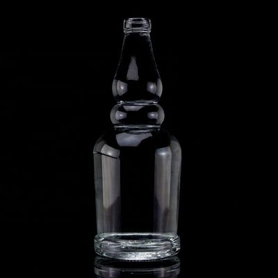 Garrafa de licor vazia de corpo de vidro 500 ml 750 ml para bebidas espirituosas destiladas de alta qualidade