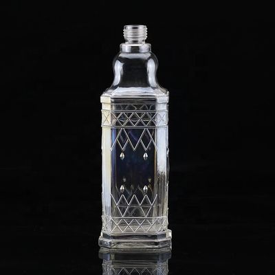 Garrafa de licor vazia de corpo de vidro 500 ml 750 ml para bebidas espirituosas destiladas de alta qualidade