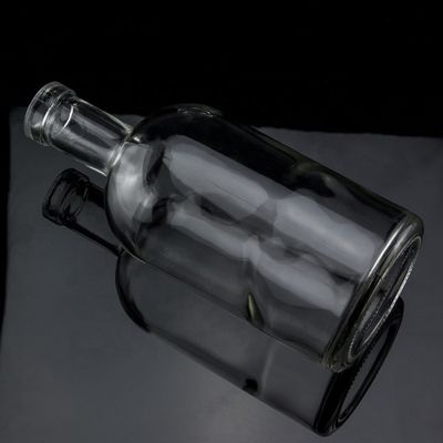Material de base Garrafa de vidro de 500 ml, 700 ml, 750 ml, com vedação de cortiça e forma redonda